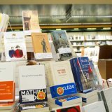 Payot dénonce une surmajoration du prix des livres et une distorsion de la concurrence de la part du groupe français Madrigall (image d'illustration).